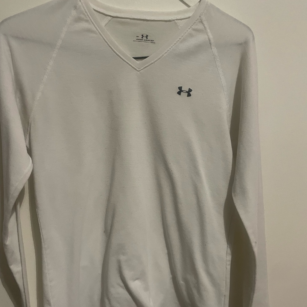 Under Armour Classic White V-Neck Top